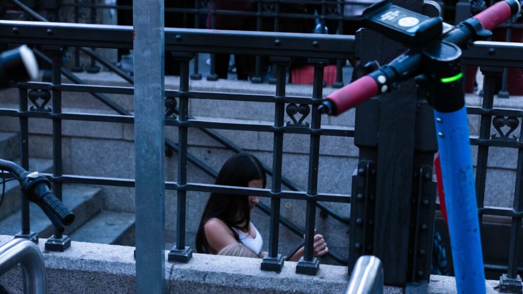 Las patrullas ciudadanas que se organizan en España contra carteristas y migrantes.